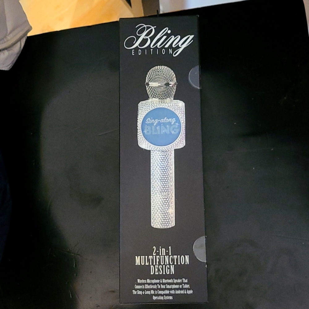 Bluetooth karaoke microphone